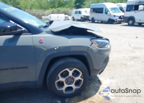 2022 Jeep Compass Trailhawk 4X4 из США, поврежденный, VIN 3C4NJDDB4NT193706